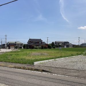 富山市婦中町小倉売地 ｜150坪の広々敷地。駅・バス停が徒歩圏内です。