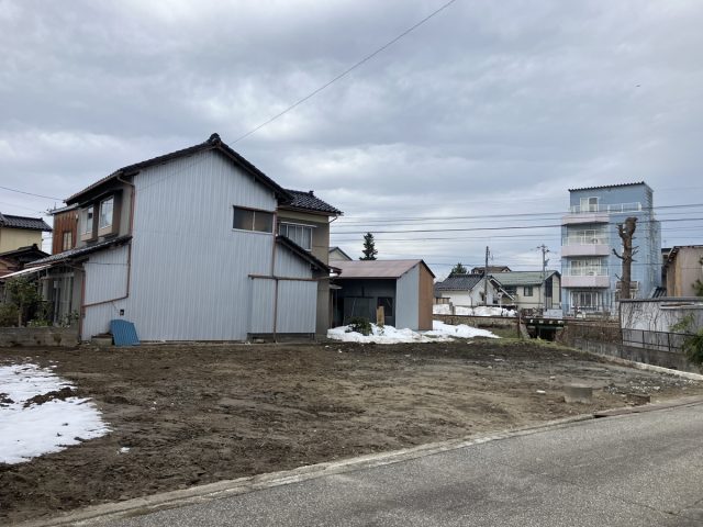 富山市大泉｜大泉駅まで徒歩約7分！富山駅への通勤・通学便利　教育施設、ショッピングセンター等商業施設が揃う住環境　解体更地渡しのサムネイル画像