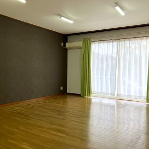 富山市開｜商業施設が充実した利便性の良い立地・駐車スペース4台分