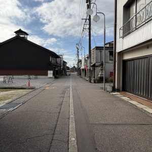 売地｜南砺市福野　前面道路消雪あり・福野駅まで徒歩約8分