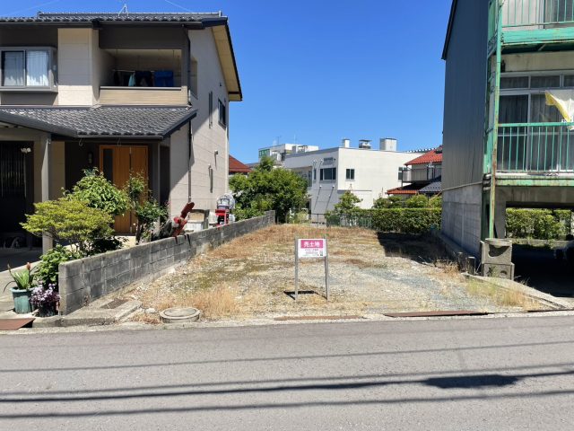 売土地｜金沢市小坂町｜建築条件なし｜小学校、中学校ともに徒歩圏内の好立地！のサムネイル画像