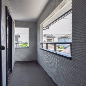 高岡市戸出町7丁目｜【外装リニューアル済】閑静な住宅地・ゆとりの4LDK・駐車スペース5台分♪