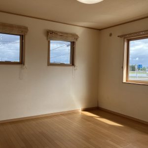 砺波市苗加｜インナーガレージと床暖房の家｜４LDK対応で閑静なエリアの物件です！