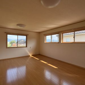 砺波市苗加｜インナーガレージと床暖房の家｜４LDK対応で閑静なエリアの物件です！