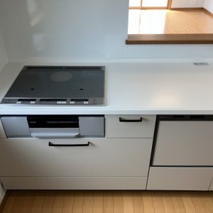 魚津市住吉｜【インスペクション＆リフォームで安心の住まい】南向きの明るいリビング・眺望良好♪内外装リフォーム済ですぐにお住まいいただけます