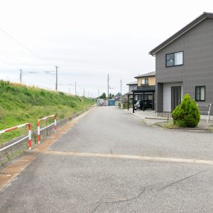 魚津市住吉｜【インスペクション＆リフォームで安心の住まい】南向きの明るいリビング・眺望良好♪内外装リフォーム済ですぐにお住まいいただけます