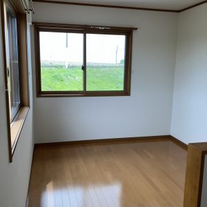 魚津市住吉｜【インスペクション＆リフォームで安心の住まい】南向きの明るいリビング・眺望良好♪内外装リフォーム済ですぐにお住まいいただけます