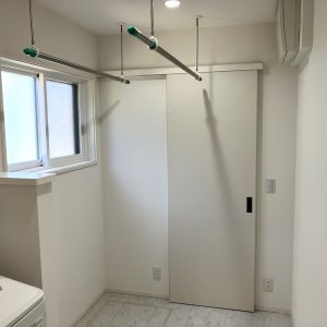 中新川郡立山町利田｜築浅・美邸！2台入りインナーガレージ＆床暖房付