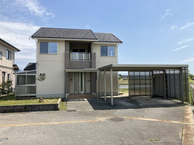 魚津市住吉｜オスカーホーム施工・インスペクション済＆リフォーム済物件｜2025年4月内外装リフォーム完了のサムネイル画像