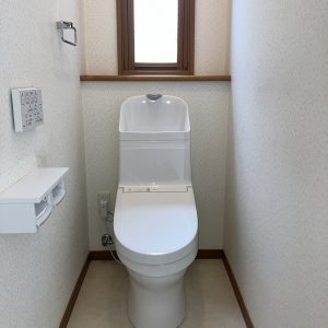 魚津市住吉｜【インスペクション＆リフォームで安心の住まい】南向きの明るいリビング・眺望良好♪内外装リフォーム済ですぐにお住まいいただけます