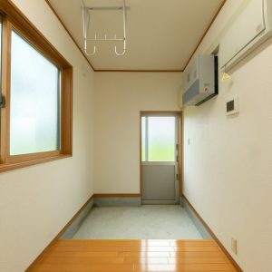 魚津市住吉｜【インスペクション＆リフォームで安心の住まい】南向きの明るいリビング・眺望良好♪内外装リフォーム済ですぐにお住まいいただけます