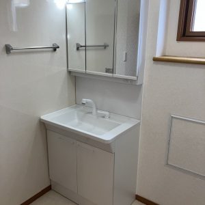 魚津市住吉｜【インスペクション＆リフォームで安心の住まい】南向きの明るいリビング・眺望良好♪内外装リフォーム済ですぐにお住まいいただけます