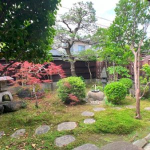 中古一戸建て｜金沢市古府町南｜5DK物件・1990年12月完成｜学校、スーパーなど徒歩圏内の好立地！内装、水廻り設備リフォーム済み！伝統的な美しい日本家屋のお家です。