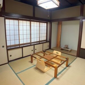 中古一戸建て｜金沢市古府町南｜5DK物件・1990年12月完成｜学校、スーパーなど徒歩圏内の好立地！内装、水廻り設備リフォーム済み！伝統的な美しい日本家屋のお家です。