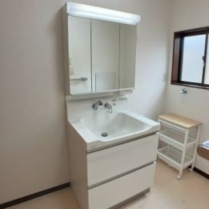 中古一戸建て｜金沢市古府町南｜5DK物件・1990年12月完成｜学校、スーパーなど徒歩圏内の好立地！内装、水廻り設備リフォーム済み！伝統的な美しい日本家屋のお家です。