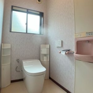 中古一戸建て｜金沢市古府町南｜5DK物件・1990年12月完成｜学校、スーパーなど徒歩圏内の好立地！内装、水廻り設備リフォーム済み！伝統的な美しい日本家屋のお家です。