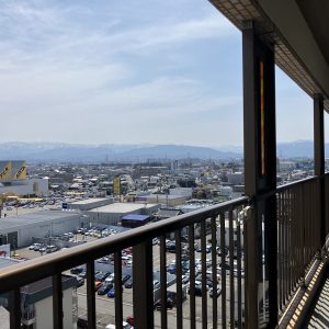 プチメゾン1002｜マンション最上階・東向きバルコニーで立山連峰一望