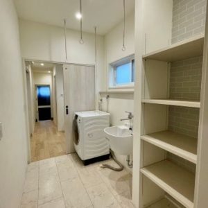 中古一戸建て｜白山市鶴来水戸町｜4LDK物件・2022年1月完成｜築3年のオスカーホーム施工ツーバイフォー住宅！地震や台風など災害に強く、安心の長期優良住宅！