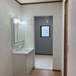 富山市松若町｜リフォーム済で即入居OK！ 部屋数・収納豊富な5LDK｜スーパー・ドラッグストアが徒歩圏内