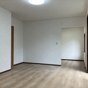 富山市松若町｜リフォーム済で即入居OK！ 部屋数・収納豊富な5LDK｜スーパー・ドラッグストアが徒歩圏内