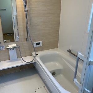 中古一戸建て｜白山市鶴来本町｜築9年・ダイワハウス施工で高耐震。ホームエレベーターや豊富な部屋数、広い庭、白山の眺望、駐車も多数可能で快適な住まい