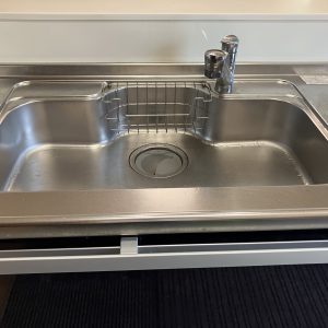 中古一戸建て｜白山市鶴来本町｜築9年・ダイワハウス施工で高耐震。ホームエレベーターや豊富な部屋数、広い庭、白山の眺望、駐車も多数可能で快適な住まい