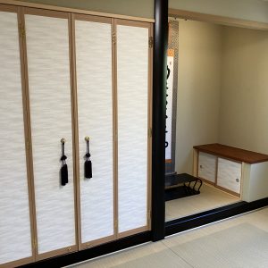 中古一戸建て｜白山市鶴来本町｜築9年・ダイワハウス施工で高耐震。ホームエレベーターや豊富な部屋数、広い庭、白山の眺望、駐車も多数可能で快適な住まい