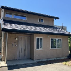 中古一戸建て｜白山市鶴来本町｜築9年・ダイワハウス施工で高耐震。ホームエレベーターや豊富な部屋数、広い庭、白山の眺望、駐車も多数可能で快適な住まい