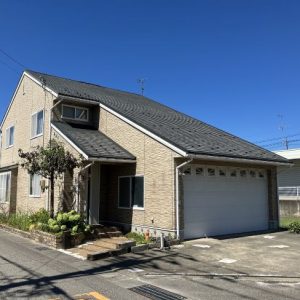 中古一戸建て｜小松市矢崎町｜オスカーホーム施工のインナーガレージ住宅！豊富な収納、床暖房完備で冬も快適。