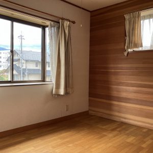 魚津市木下新｜閑静な住宅地・南西角地の5LDK住宅