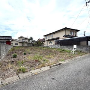 富山市太田｜敷地面積広々111坪！コンビニ・ドラッグストアなどが徒歩圏内