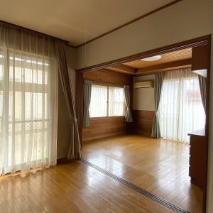 魚津市木下新|閑静な住宅地・南西角地の5LDK住宅