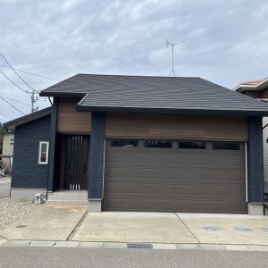 中古一戸建て｜小松市島町｜築6年のオスカーホーム施工インナーガレージ住宅！耐震等級３・床暖房付き♪ 地震や火災など災害に強いツーバイフォー工法で安心の長期優良住宅！
