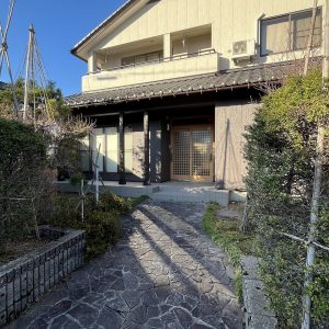 高岡市福岡町上蓑|部屋数豊富な7SDK・2台入りカーポート付