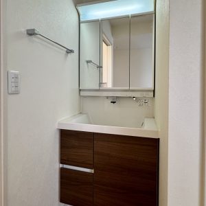 富山市経堂｜オスカーホーム施工のシンプル＆ナチュラルな住まい♪2台駐車可