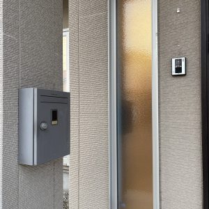 富山市西荒屋｜2台入りカーポート付で冬も安心♪内装リフォーム後のお引渡し・クロス貼替などを行います