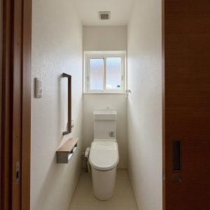 富山市西荒屋｜2台入りカーポート付で冬も安心♪内装リフォーム後のお引渡し・クロス貼替などを行います