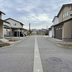 富山市黒瀬｜オスカーホーム施工のインナーガレージ住宅