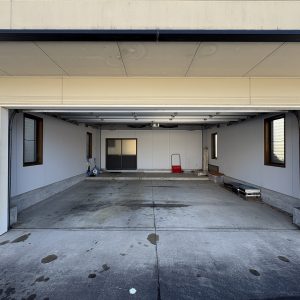 富山市布目｜ゆとりある平屋住宅・2台入インナーガレージ付