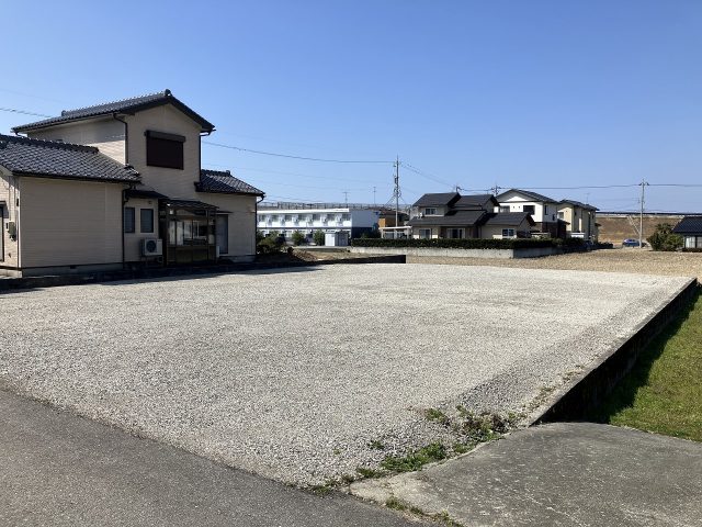 魚津市江口｜約149坪のゆとりある敷地・各方面へのアクセス良好のサムネイル画像