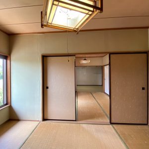富山市水橋市江｜南向きで日当たり良好・レトロな味わいが魅力