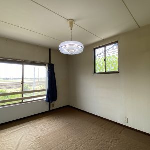 富山市水橋市江｜南向きで日当たり良好・レトロな味わいが魅力
