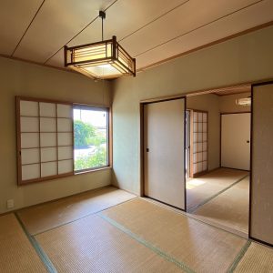 富山市水橋市江｜南向きで日当たり良好・レトロな味わいが魅力