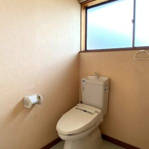 黒部市荻生｜部屋数豊富な8DK
