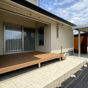 黒部市植木｜広いテラスと充実設備が魅力♪家事楽動線がある住まい