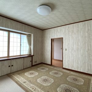 黒部市荻生｜部屋数豊富な8DK