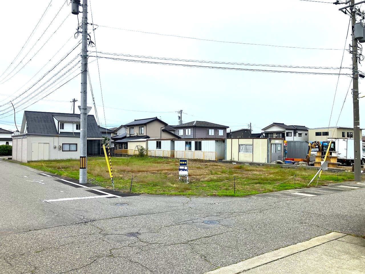 黒部市六天|181.75坪・8号線に近く、各方面へのアクセス良好