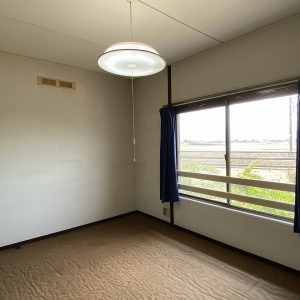 富山市水橋市江｜南向きで日当たり良好・レトロな味わいが魅力
