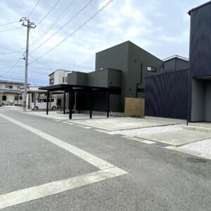 富山市鍋田|2021年築の築浅物件・小学校徒歩圏内